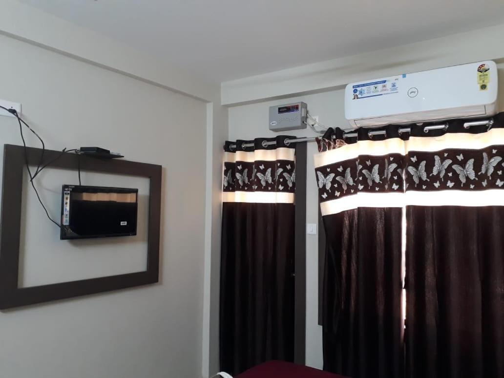 Goroomgo Hotel Uk Palace פורי מראה חיצוני תמונה